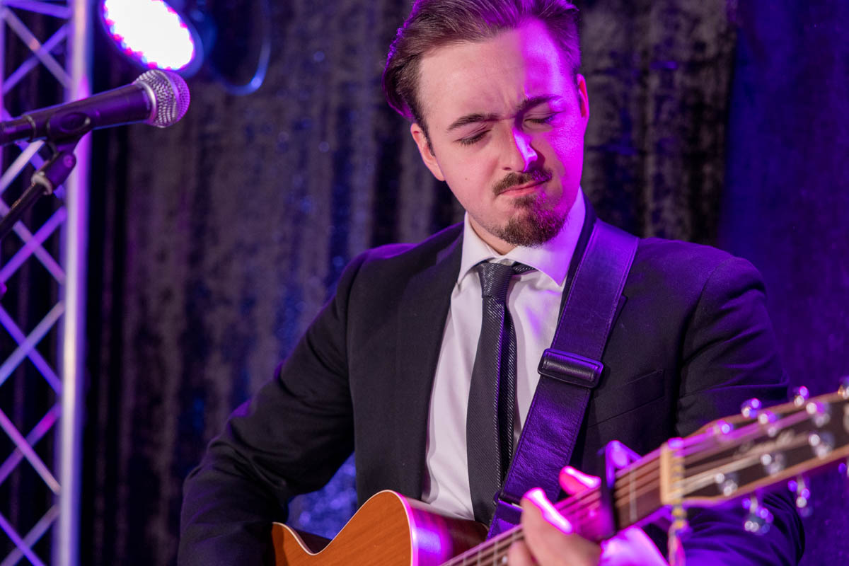 Logan-2 – Bialek's Music